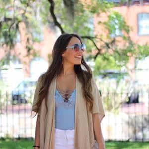 Meet your Posher, Shellby